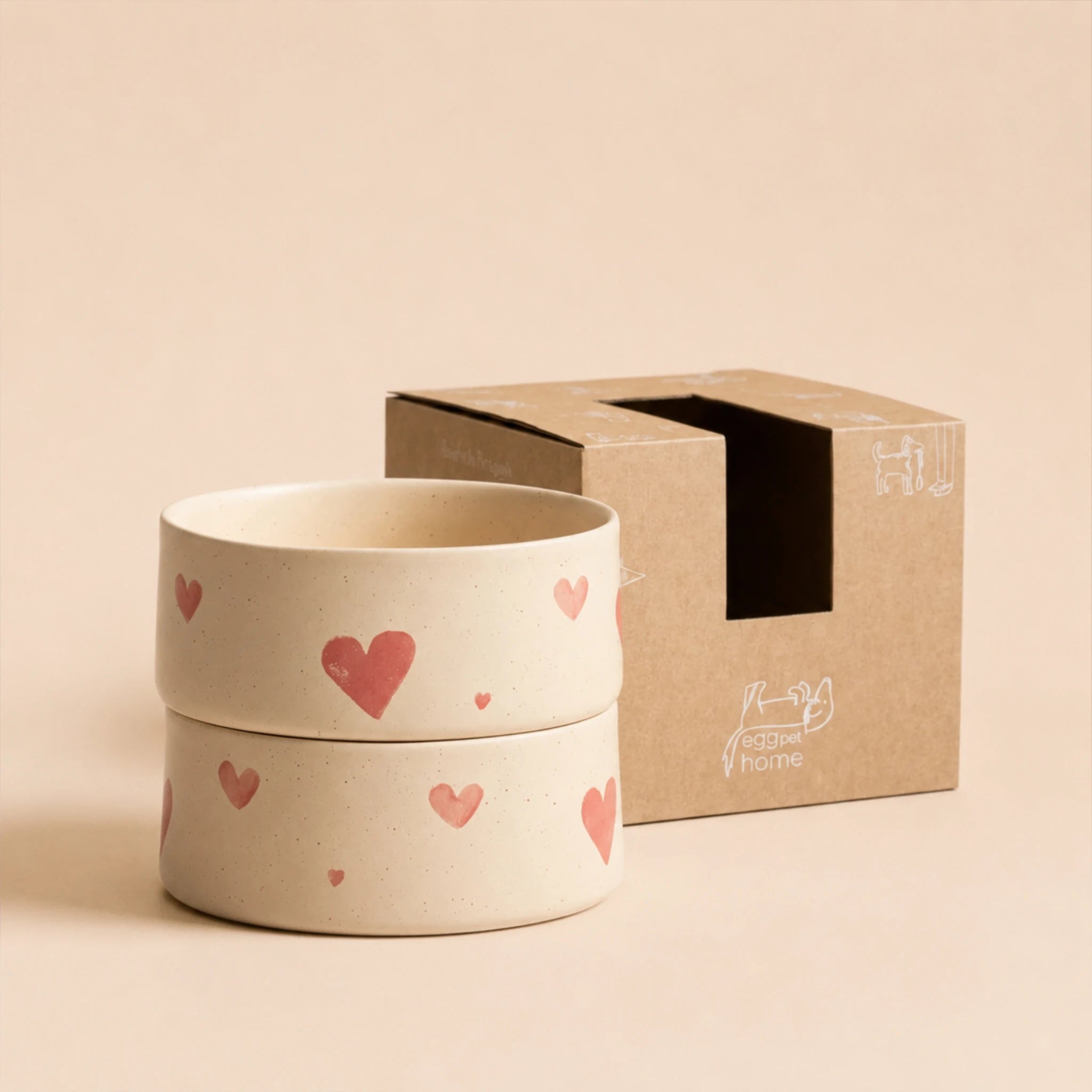 Pet bowl with silicone lid