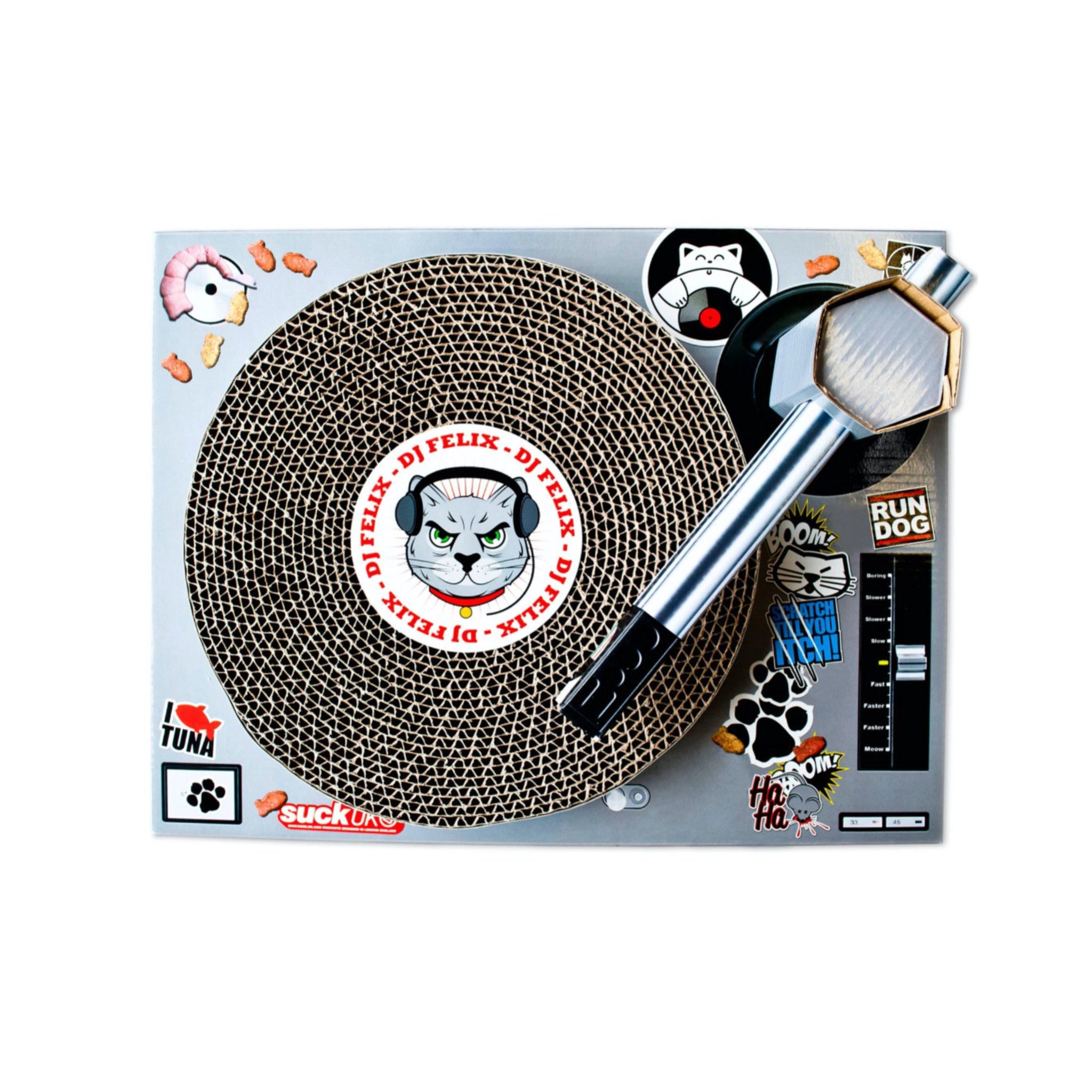 Kratzbrett für Katzen im DJ-Plattenspieler-Design mit drehbarer Kratzfläche aus Wellpappe und beweglichem Tonarm.